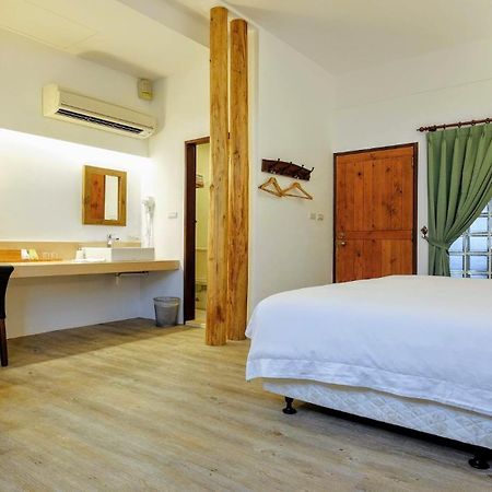 Shire Homestay Luodong Exterior foto