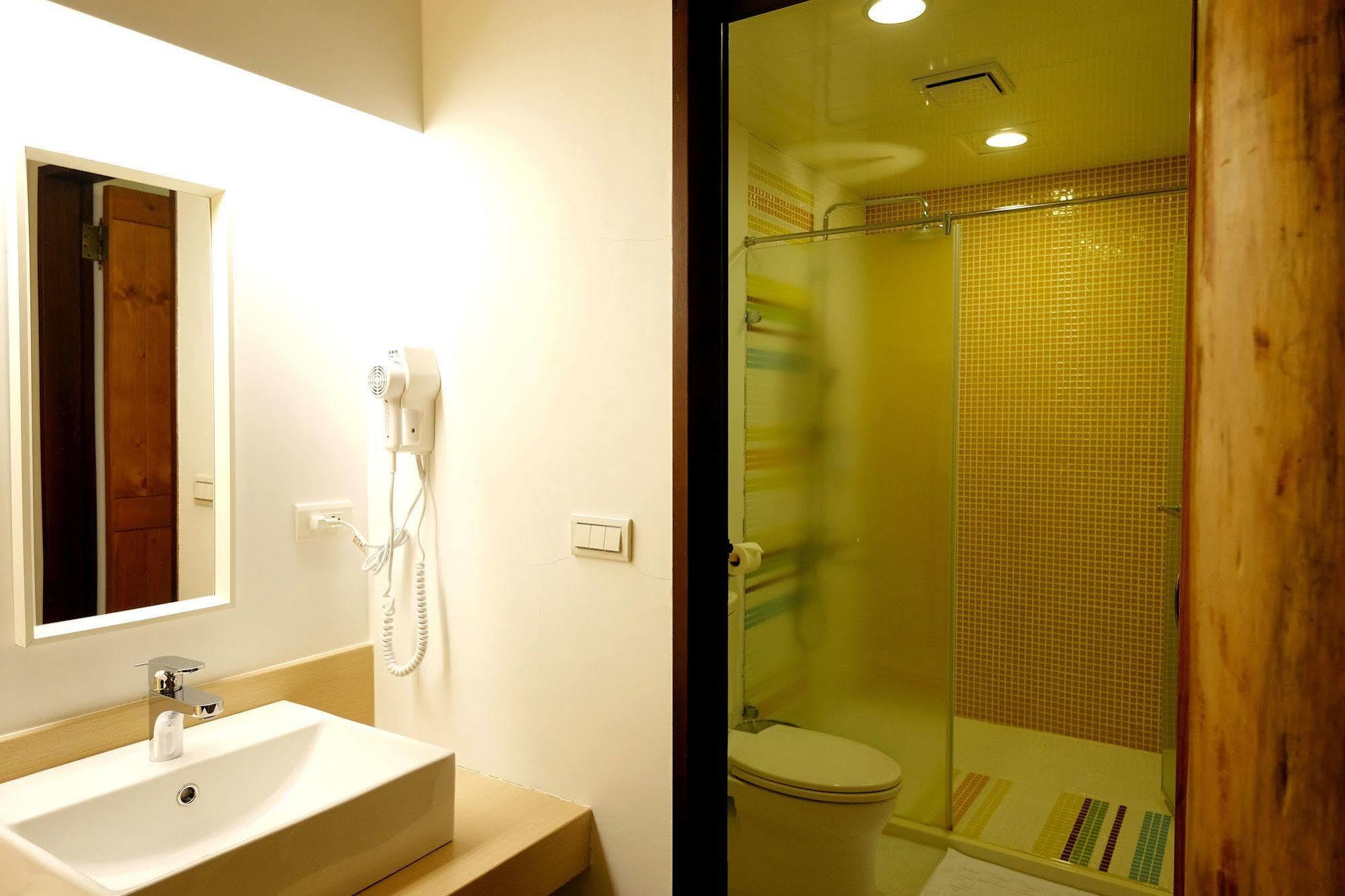 Shire Homestay Luodong Exterior foto